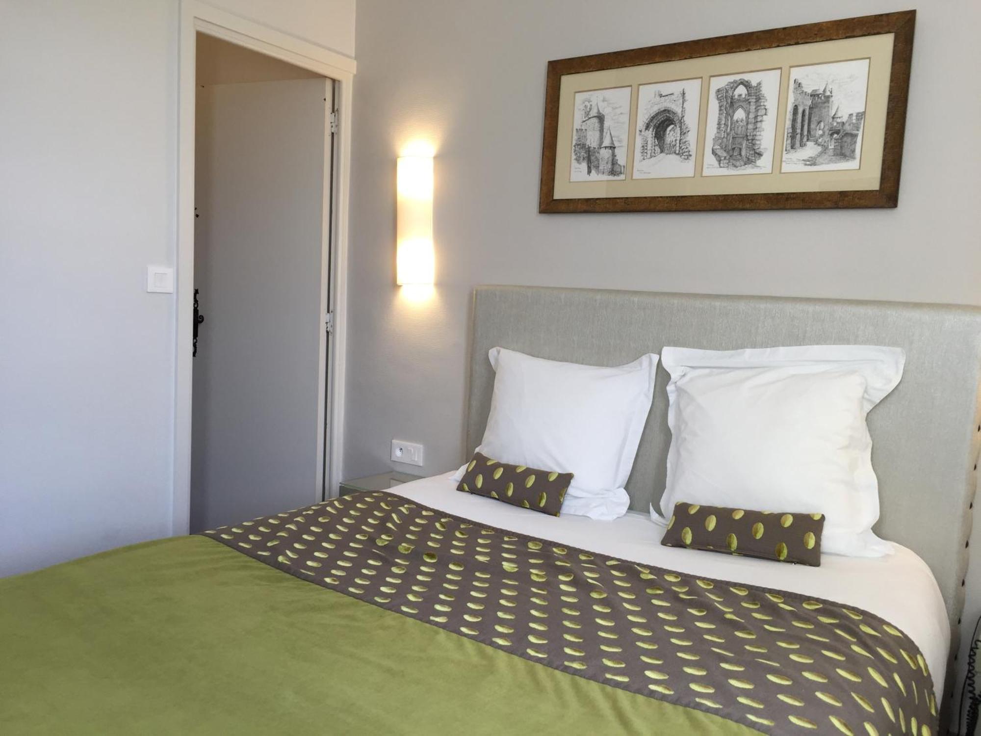 Standard Double Room,1215140326:JPEG