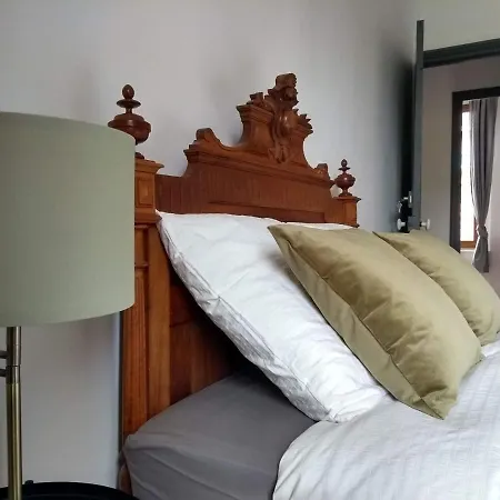 Number15 Guesthouse Carcassonne-2